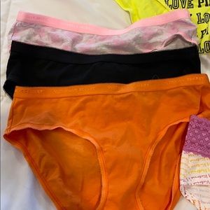 Victoria Secret Size Medium - never been worn